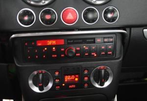 Audi - A2 8Z vanaf 1999 Radio CD-Speler reparatie