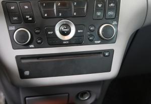 Nissan - Almera 2de generatie vanaf 2000 (N16) CD Speler reparatie