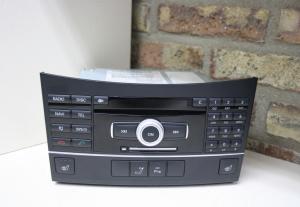 Mercedes - E-klasse W212 vanaf 2009 Radio CD-Speler reparatie